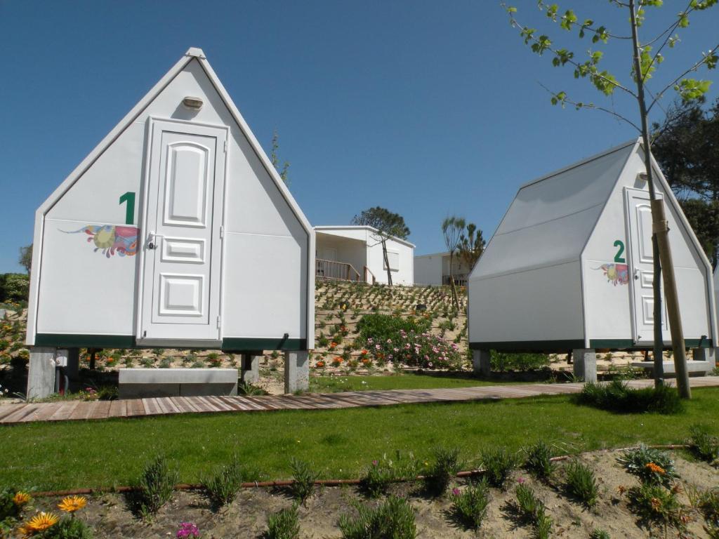 Parque De Campismo Da Praia De Pedrogao Coimbrão Exterior foto